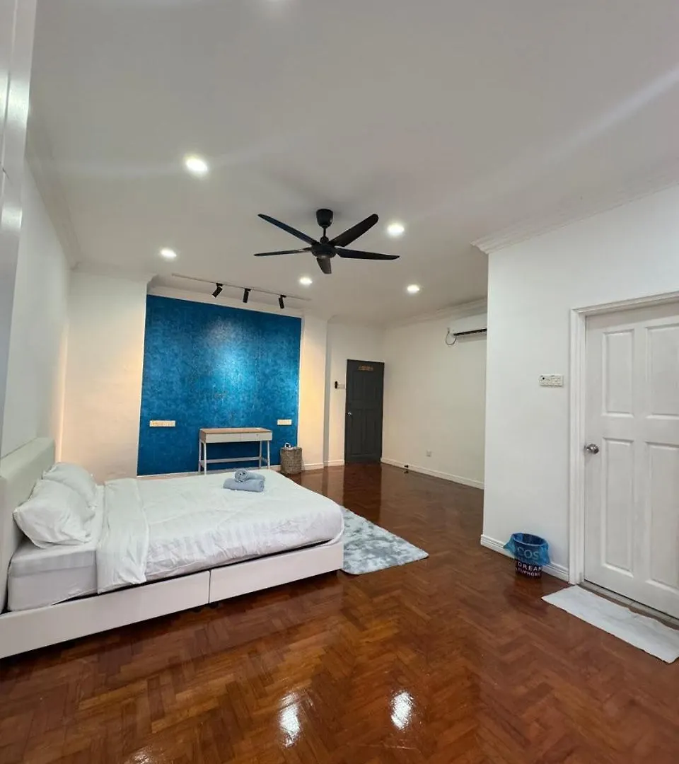 Melon Resort Jelutong Homestay