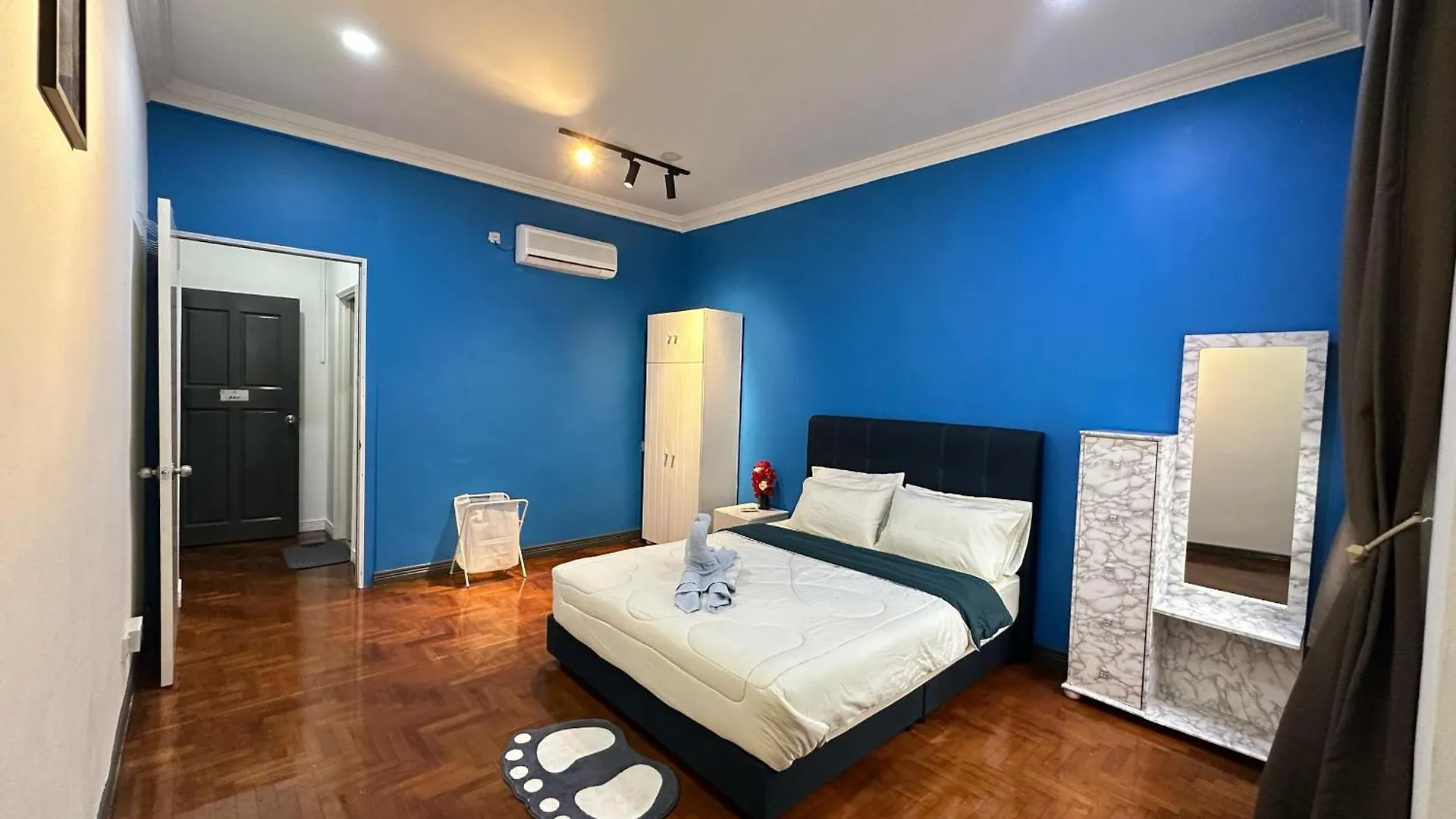Jelutong Melon Resort